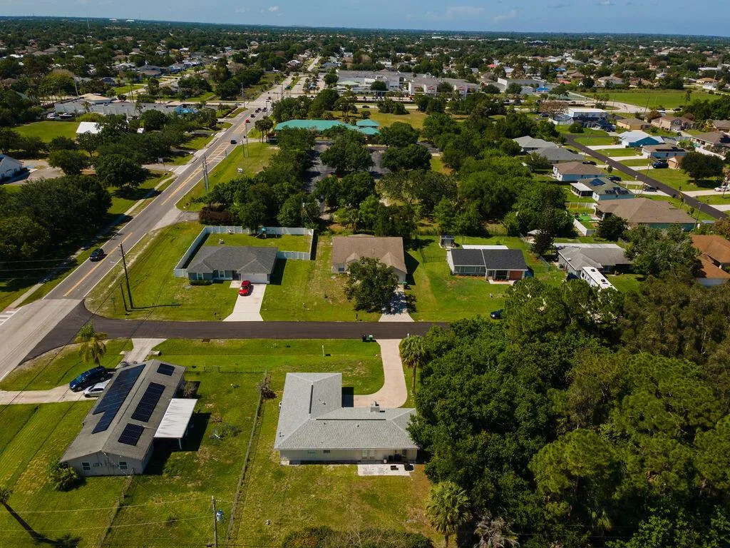 1242 SW PARMA Avenue, Port St. Lucie, FL 34953 photo 5