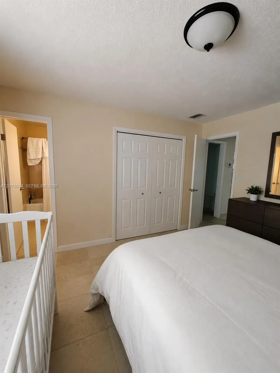 421 NE 1st St # 217, Hallandale Beach, FL 33009 — zdjęcie 3