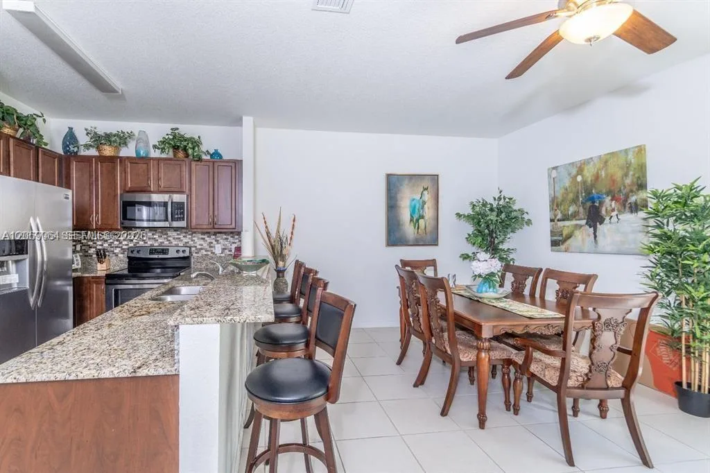 8922 SW 18th St, Miramar, FL 33025 photo 9