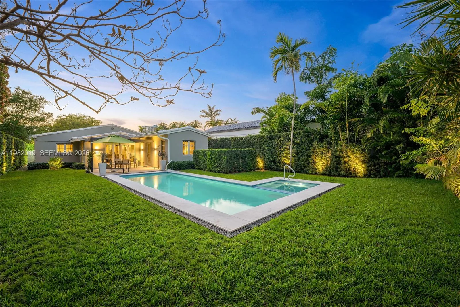 1729 Lenox Ave, Miami Beach, FL 33139