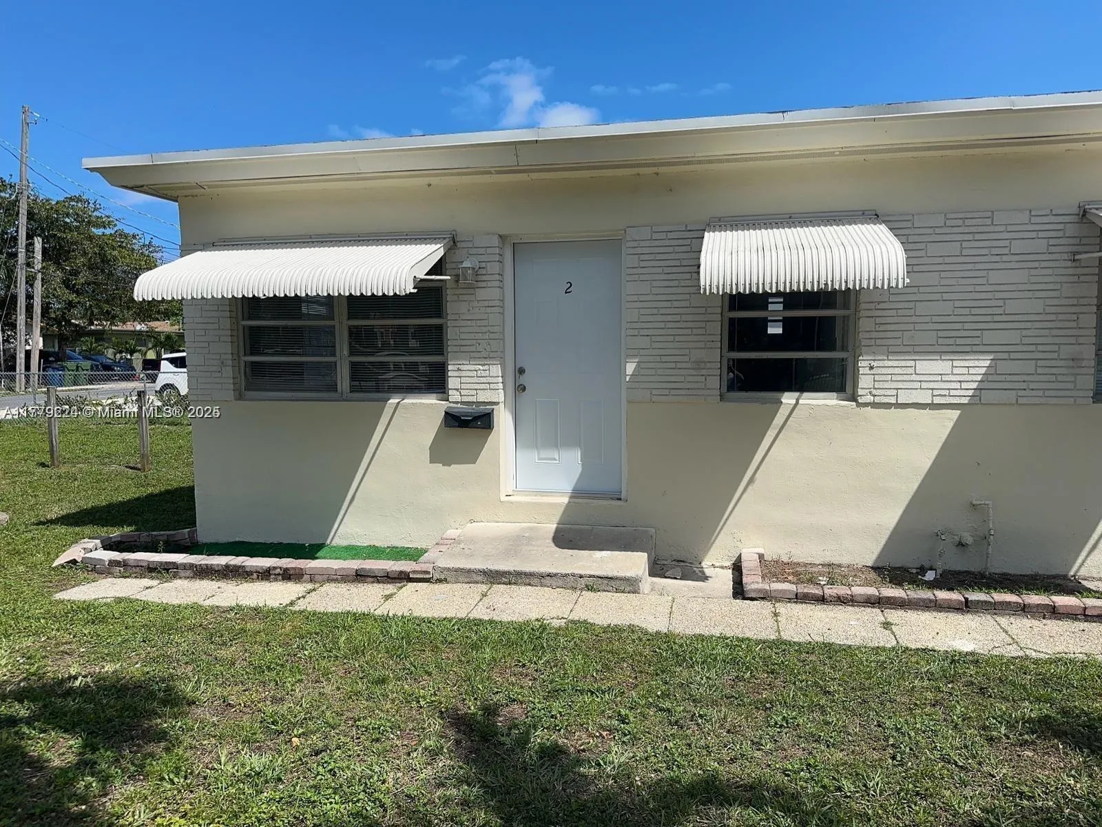 756 NW 5th St, Hallandale Beach, FL 33009