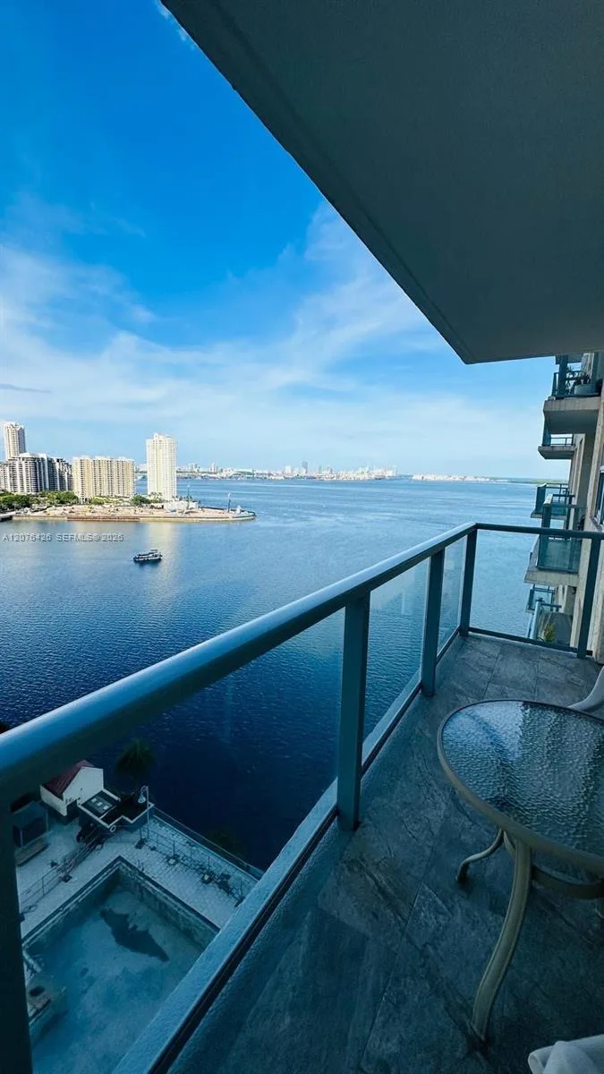 1155 Brickell Bay Dr # 1906, Miami, FL 33131