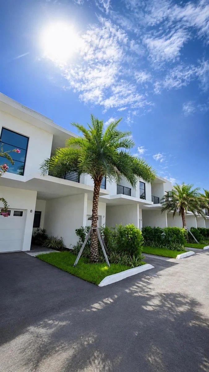 2511 PIERCE Street # 3, Hollywood, FL 33020