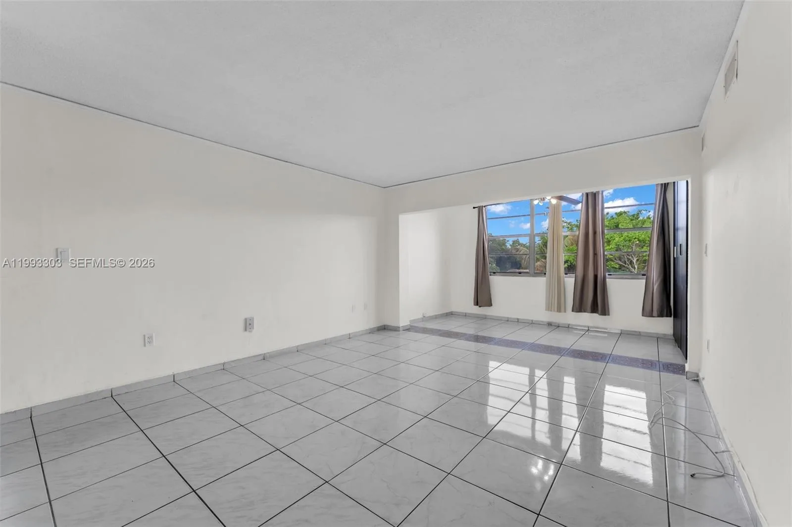 1800 SW 25th St # 2305, Miami, FL 33133 photo 4