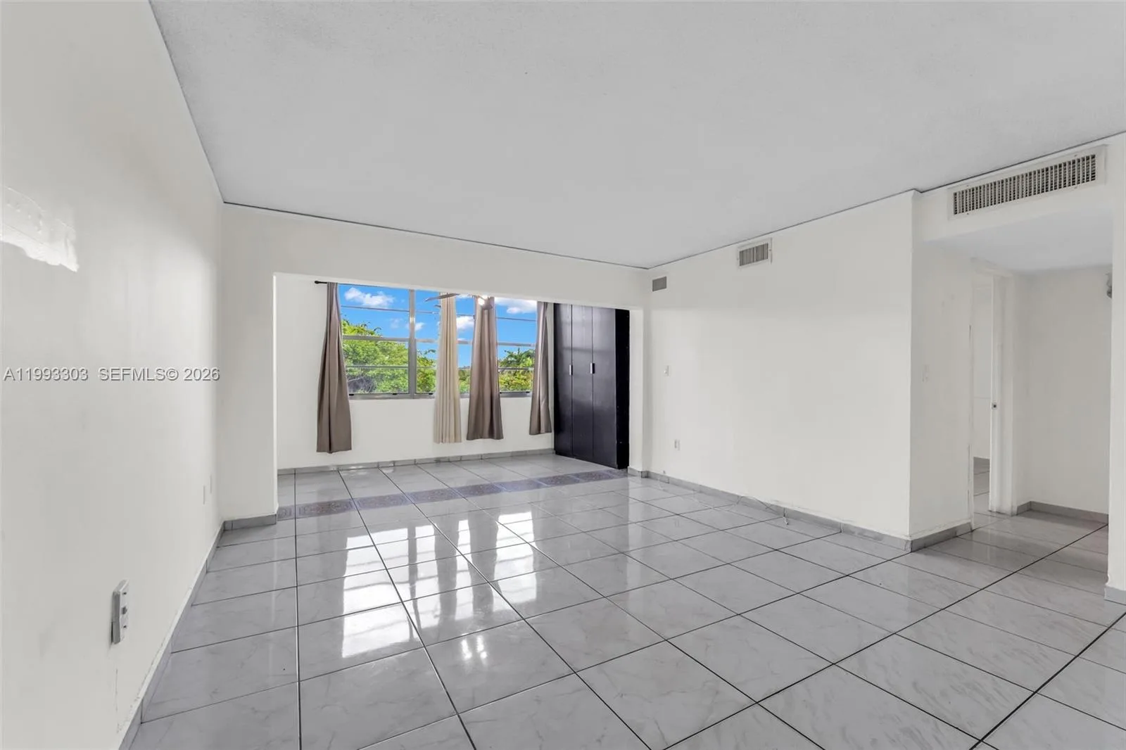 1800 SW 25th St # 2305, Miami, FL 33133 photo 5