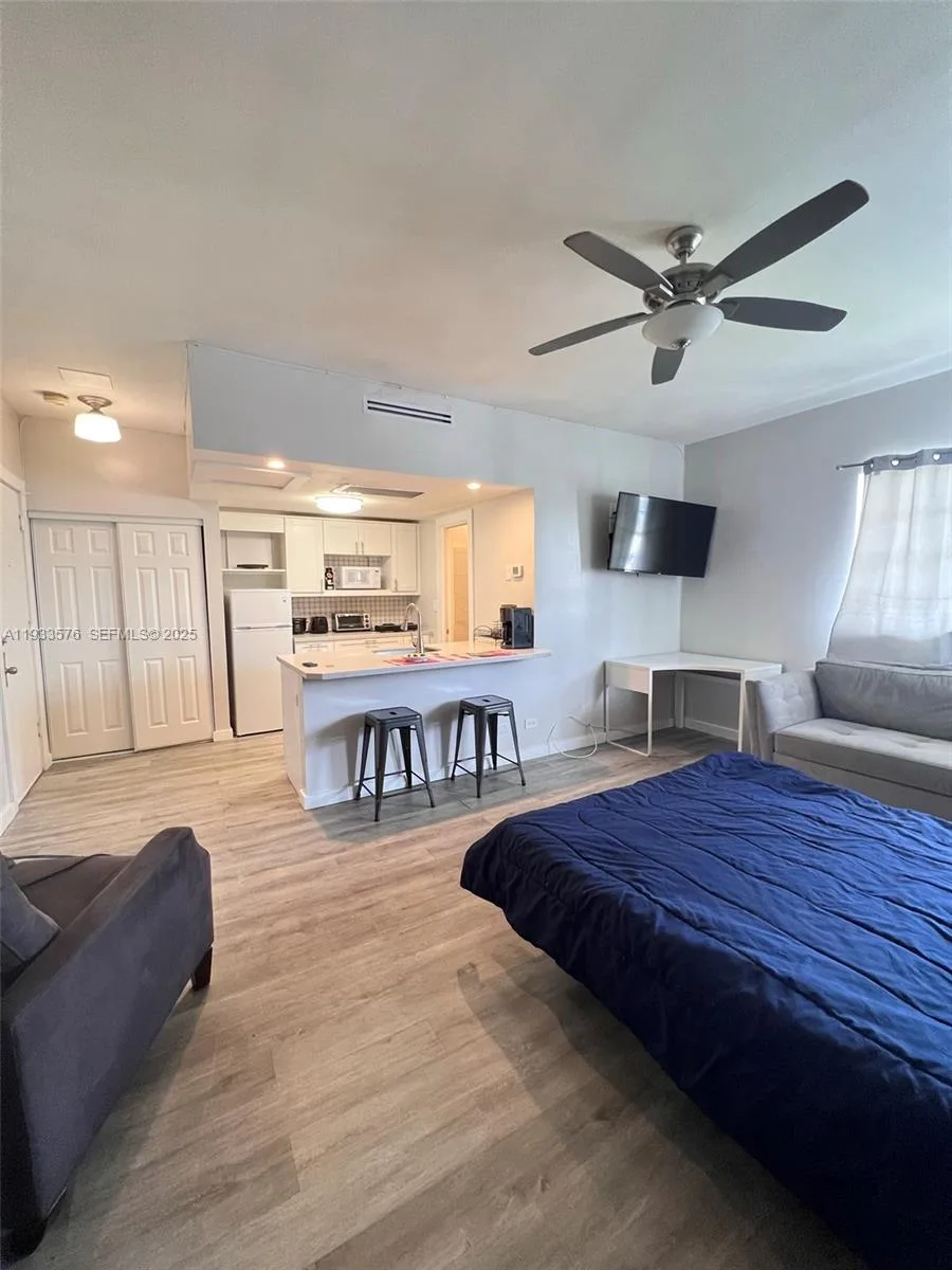 26 Diplomat Pkwy # 2308, Hallandale Beach, FL 33009 photo 5