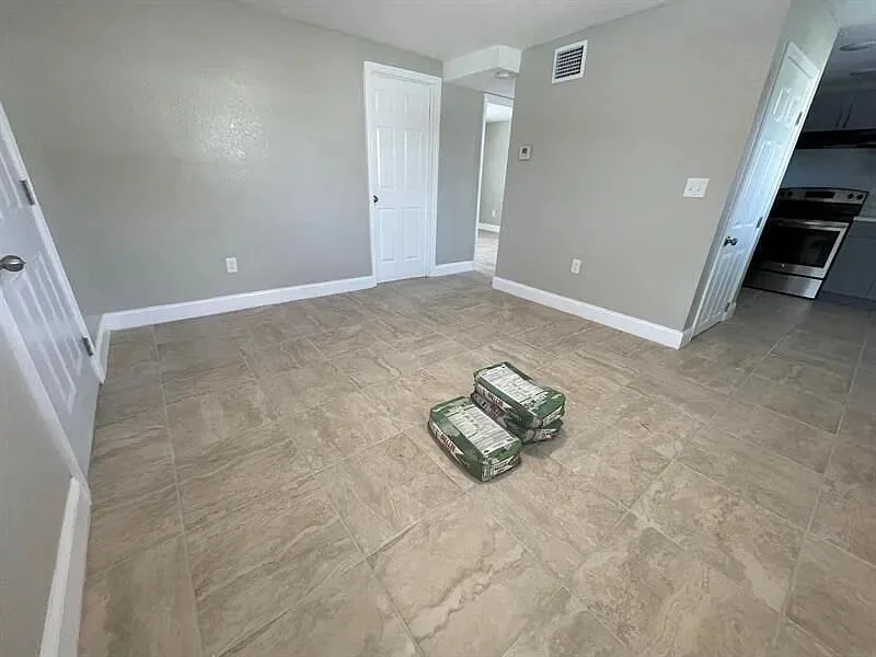 2505 AVENUE L, Fort Pierce, FL 34947 photo 5