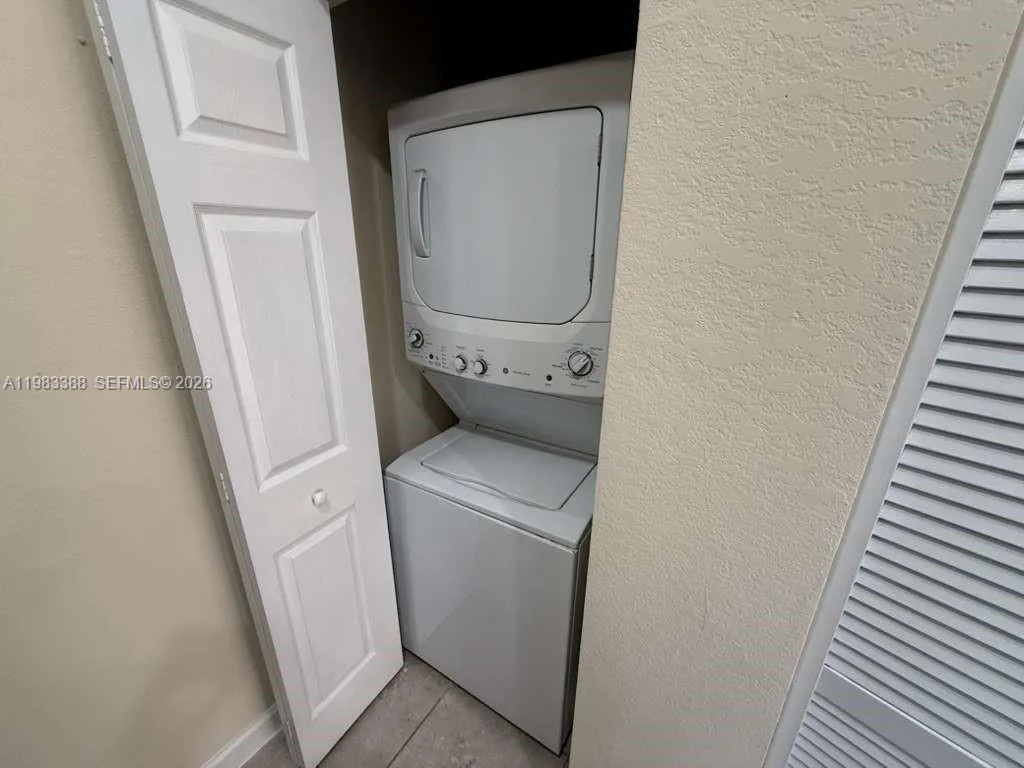 16735 SW 95th St # Studio, Miami, FL 33196 photo 4