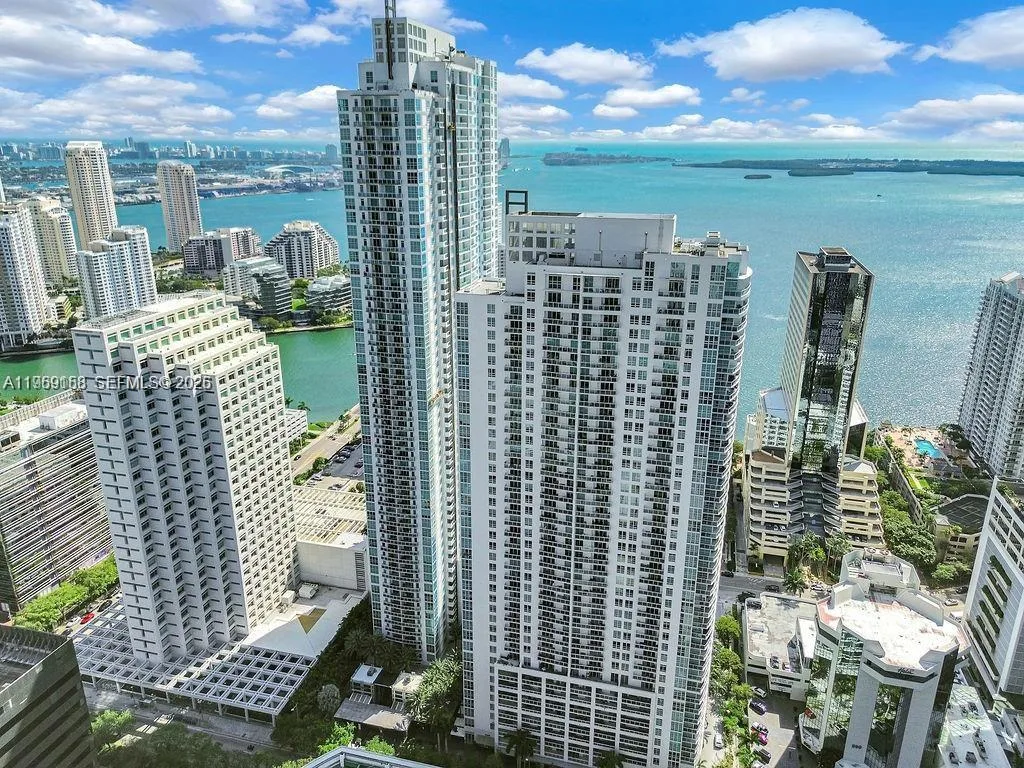 950 Brickell Bay Dr # 3605, Miami, FL 33131