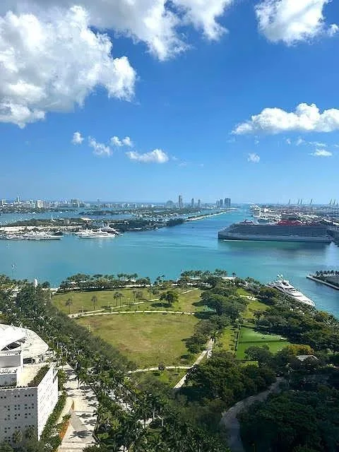 1040 Biscayne Boulevard # 3003, Miami, FL 33132