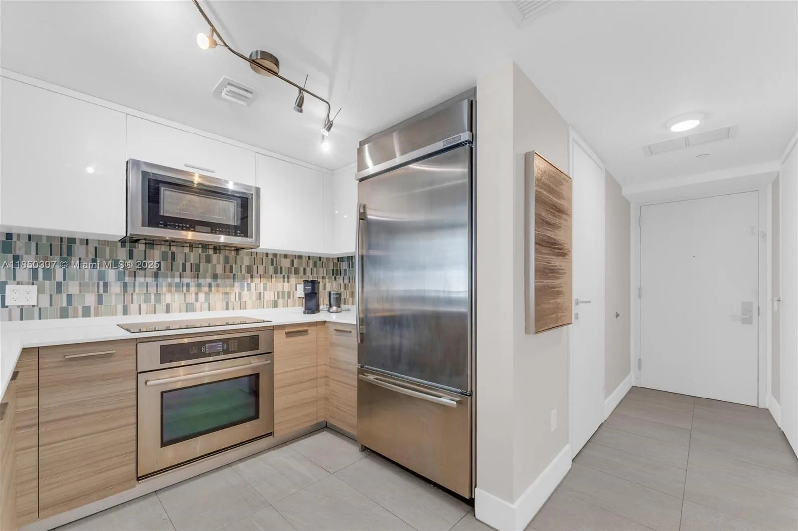1300 Brickell Bay Dr # 2511, Miami, FL 33131 photo 5