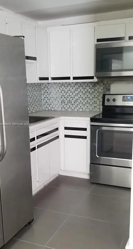 3582 NE 171st St # 101, North Miami Beach, FL 33160 — zdjęcie 4