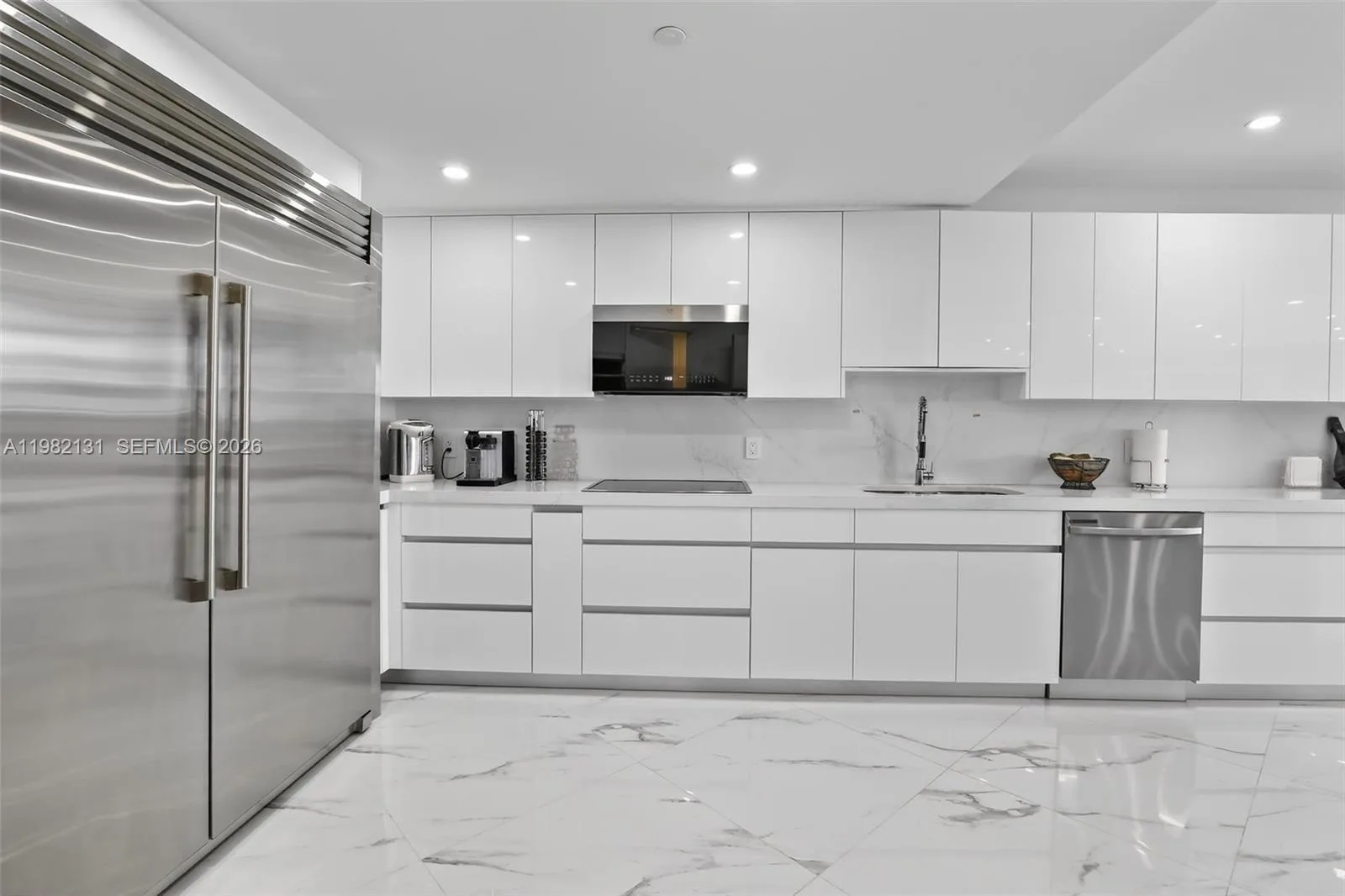 4000 Island Blvd # 2301, Aventura, FL 33160 photo 3
