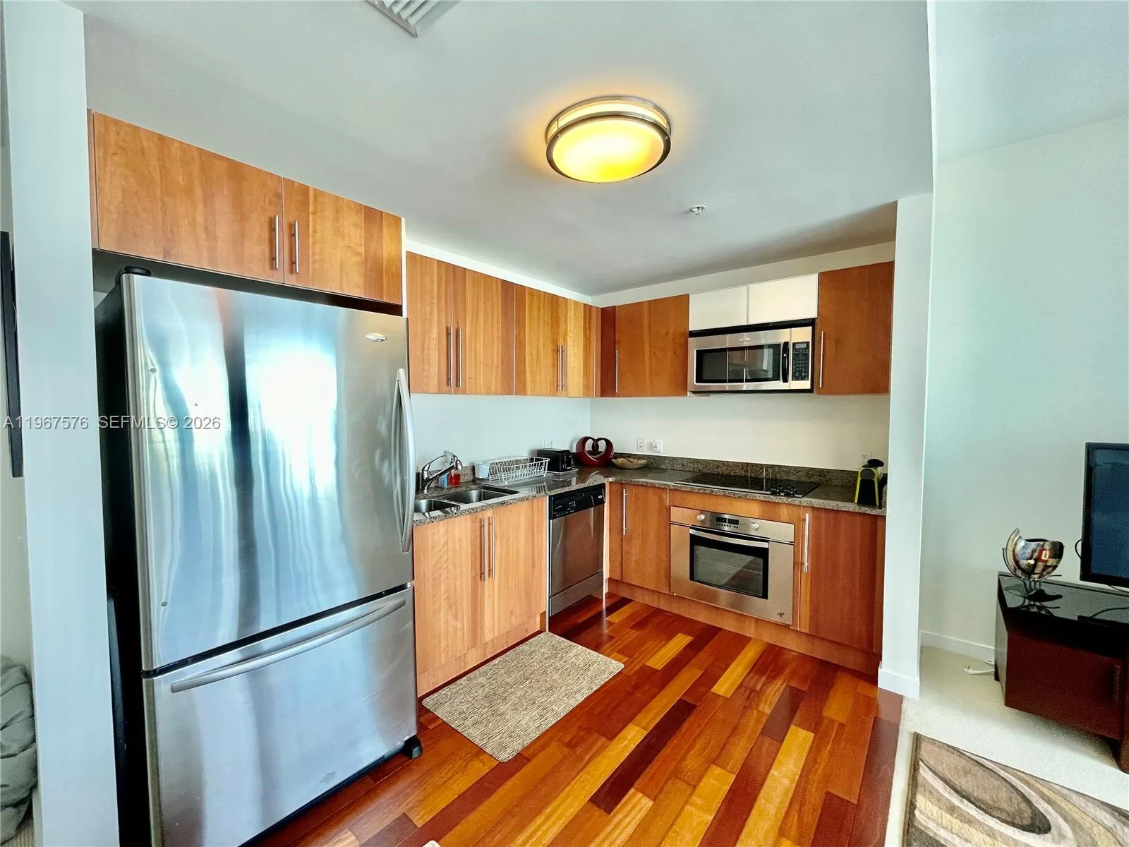 300 S Biscayne Blvd # T-3403, Miami, FL 33131 photo 6