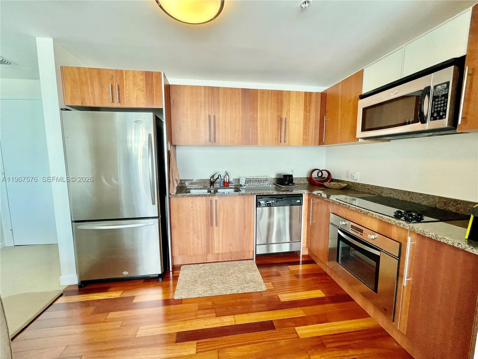 300 S Biscayne Blvd # T-3403, Miami, FL 33131 photo 7