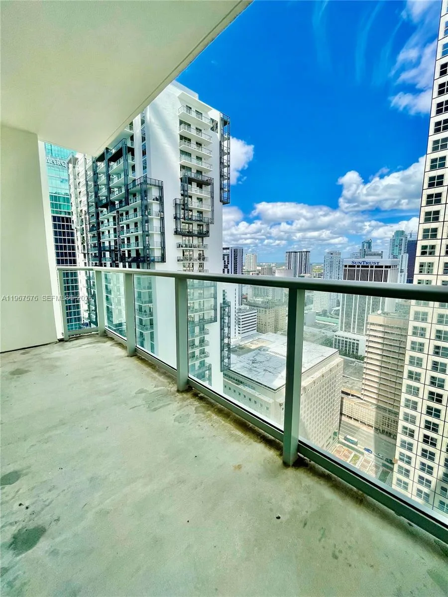 300 S Biscayne Blvd # T-3403, Miami, FL 33131 photo 9