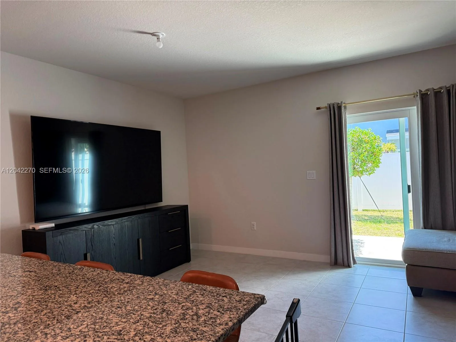 1057 NW 5th St, Florida City, FL 33034 photo 5