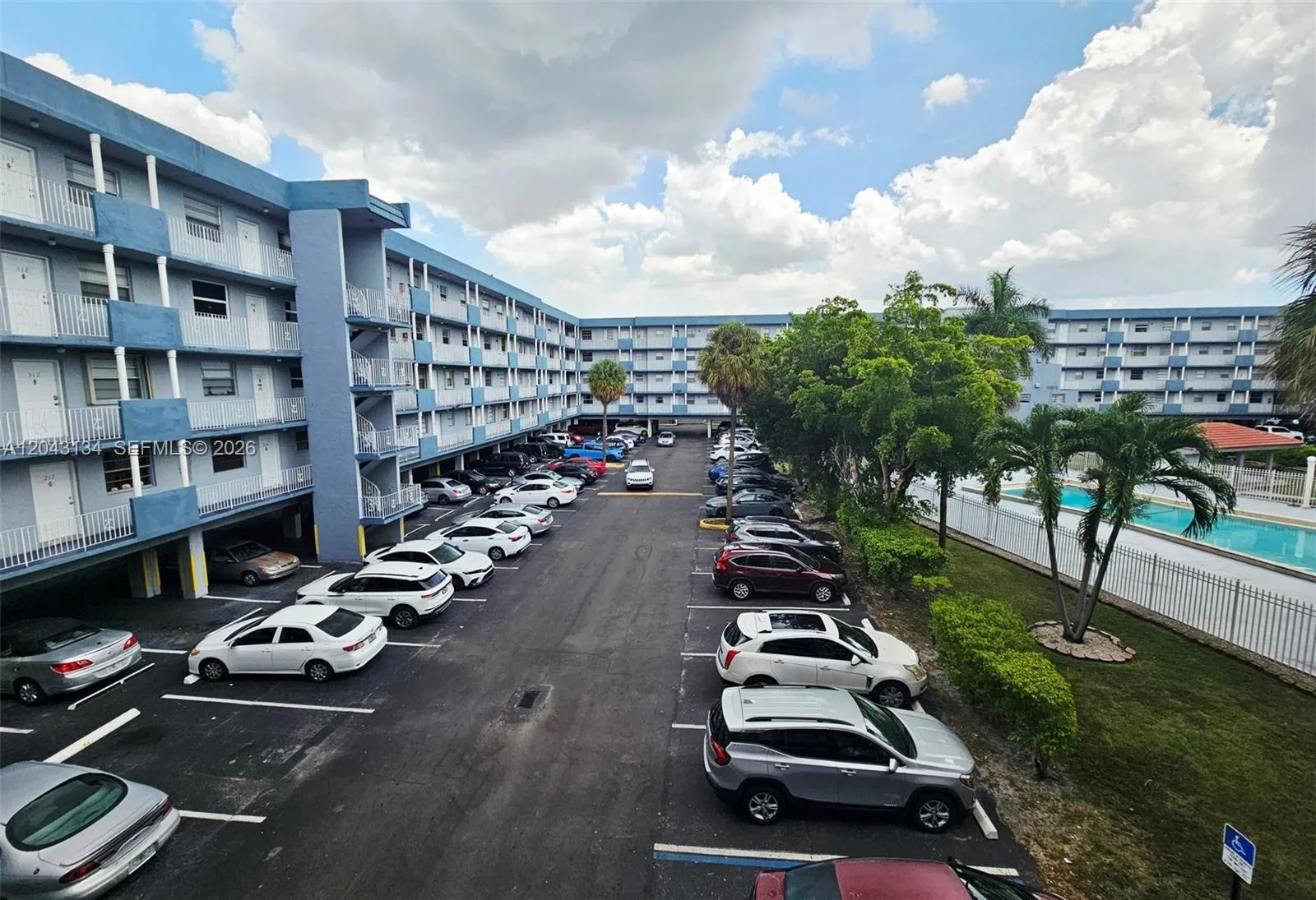 1655 W 44 PL # 315, Hialeah, FL 33012