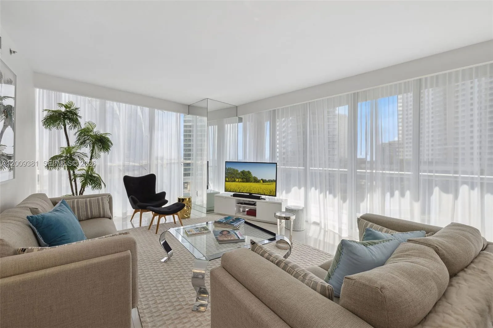 465 Brickell Ave # 701, Miami, FL 33131 photo 12