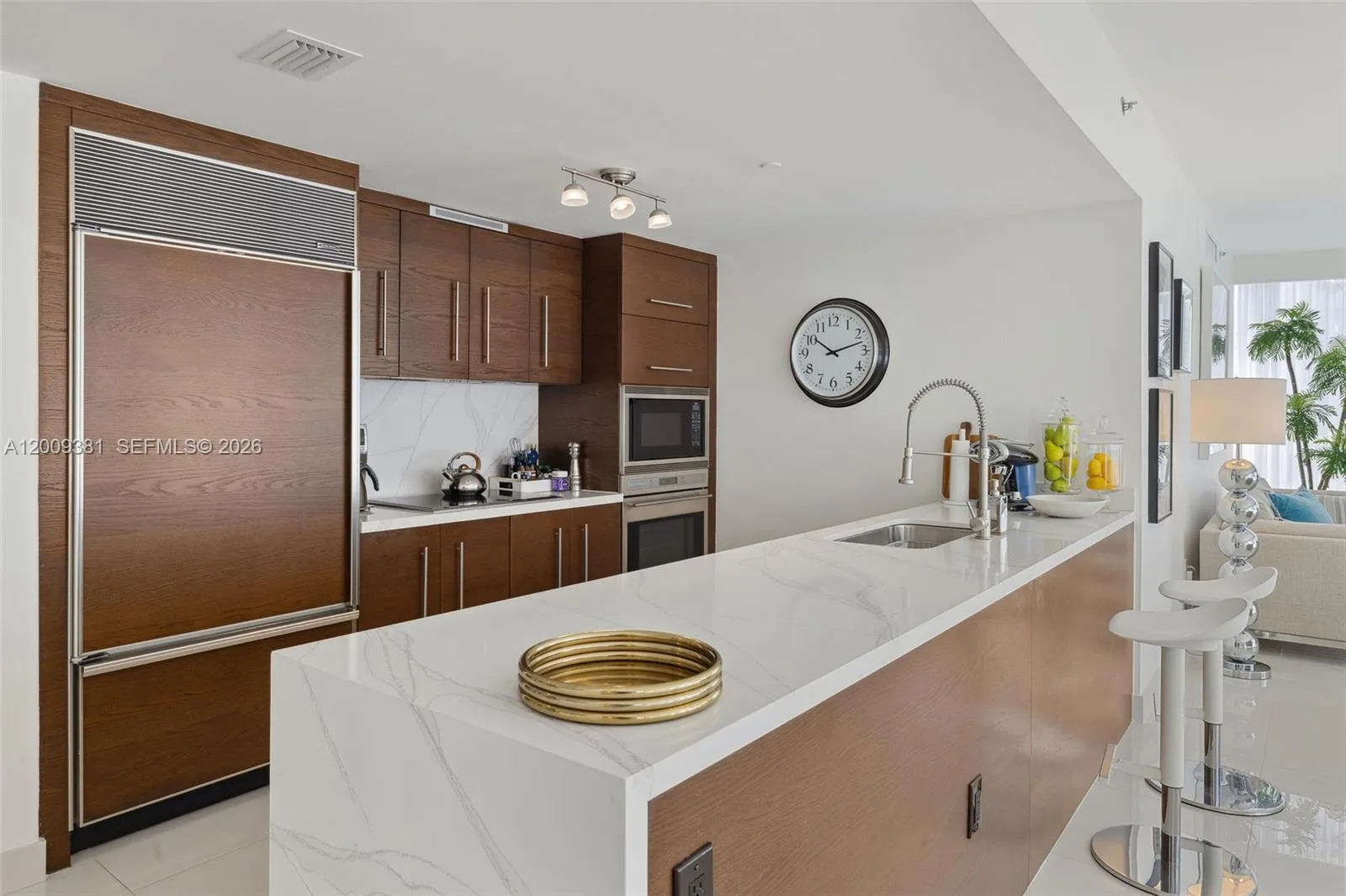 465 Brickell Ave # 701, Miami, FL 33131 photo 5