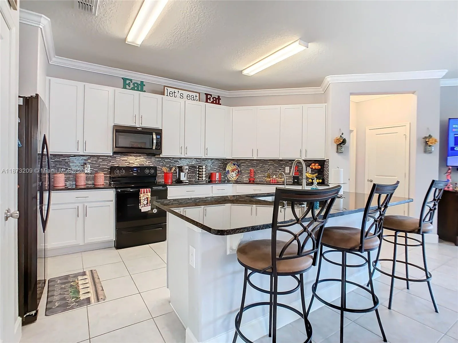 9158 Elsa Ct, Other City - In The State Of Florida, FL 33897 photo 4