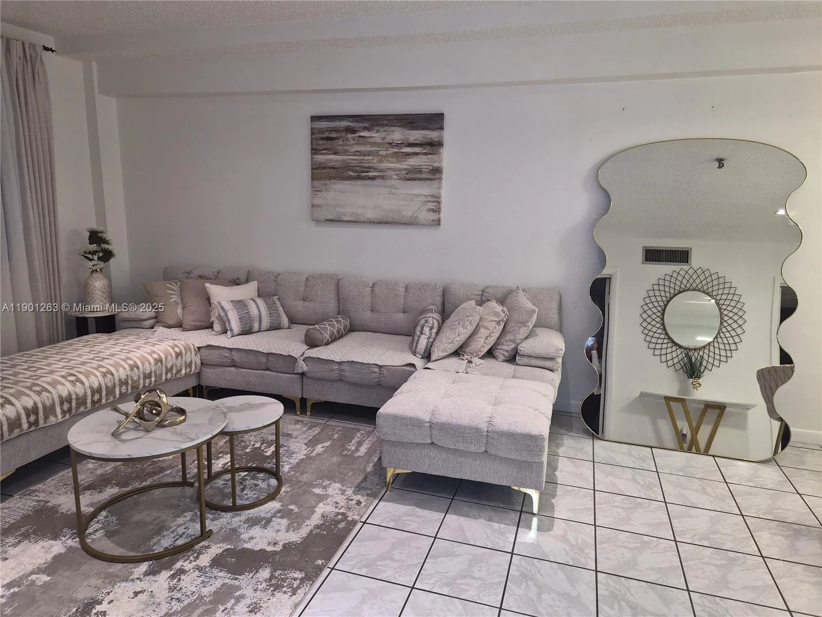 201 180th Dr # 411, Sunny Isles Beach, FL 33160