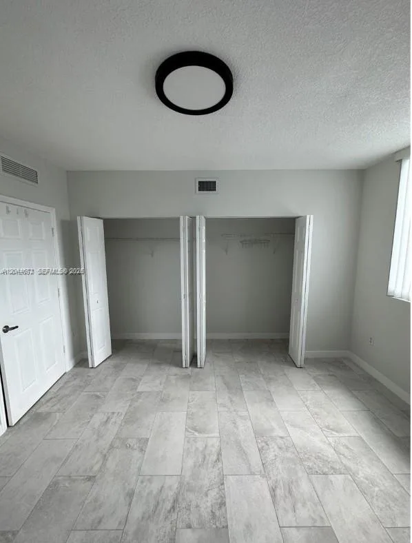 275 NE 18th St # 1406, Miami, FL 33132