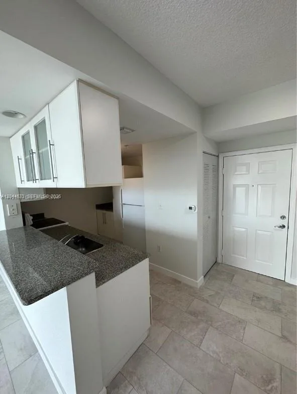 275 NE 18th St # 1406, Miami, FL 33132 photo 4