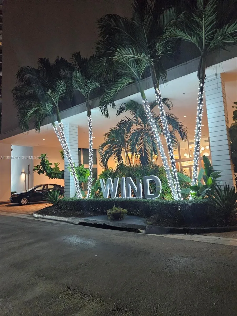 350 S Miami Ave # 2714, Miami, FL 33130 photo 3