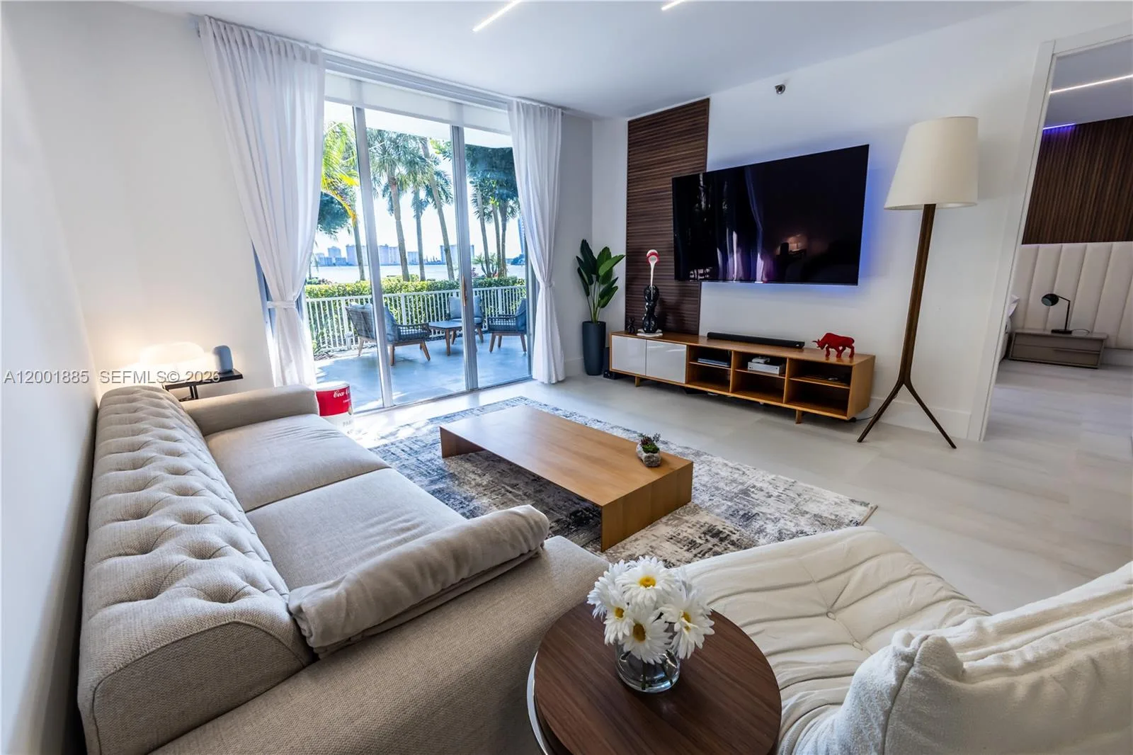 3600 Mystic Pointe Dr # 114, Aventura, FL 33180 photo 4