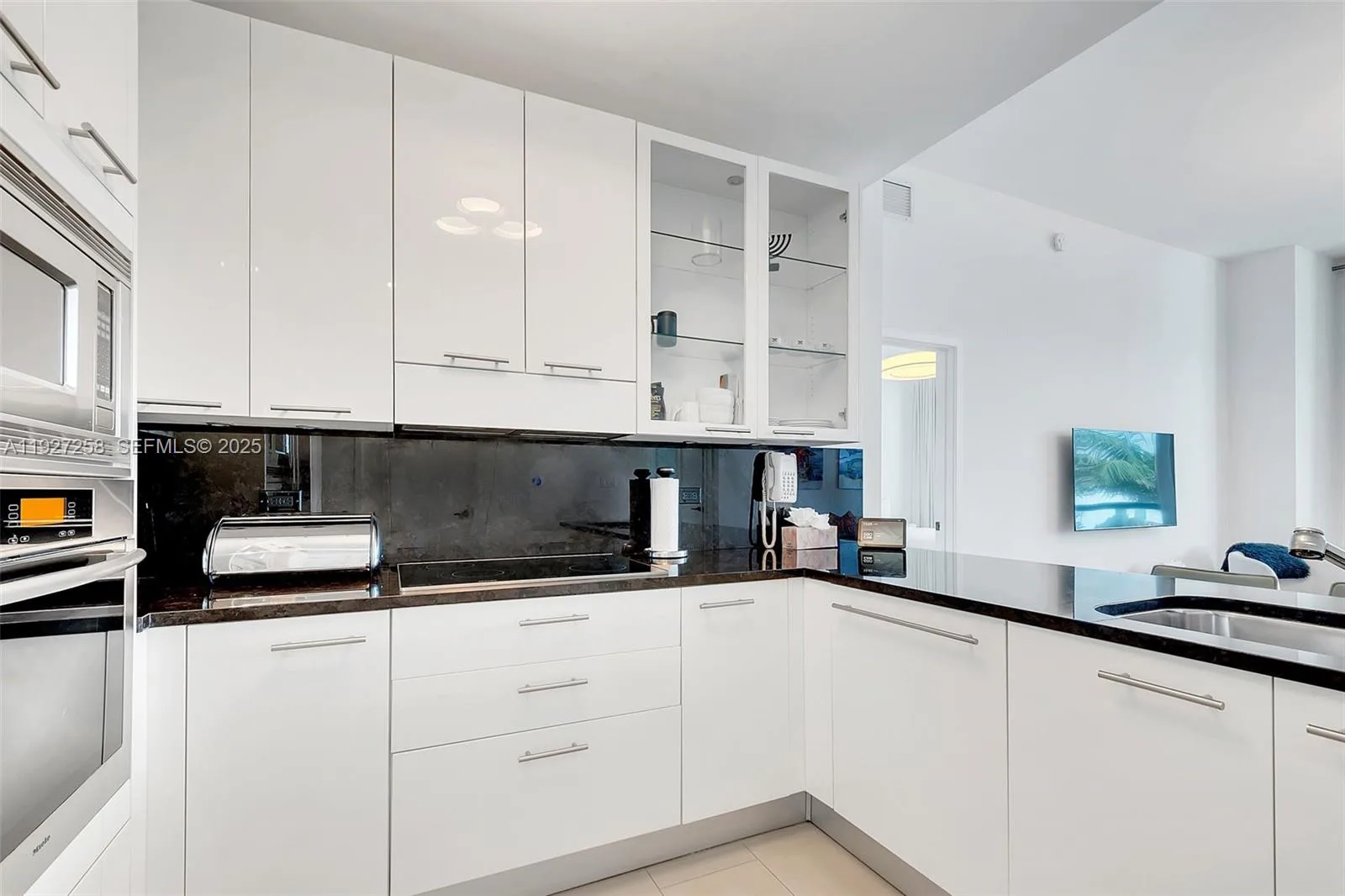 6799 Collins Ave # 312, Miami Beach, FL 33141 photo 3