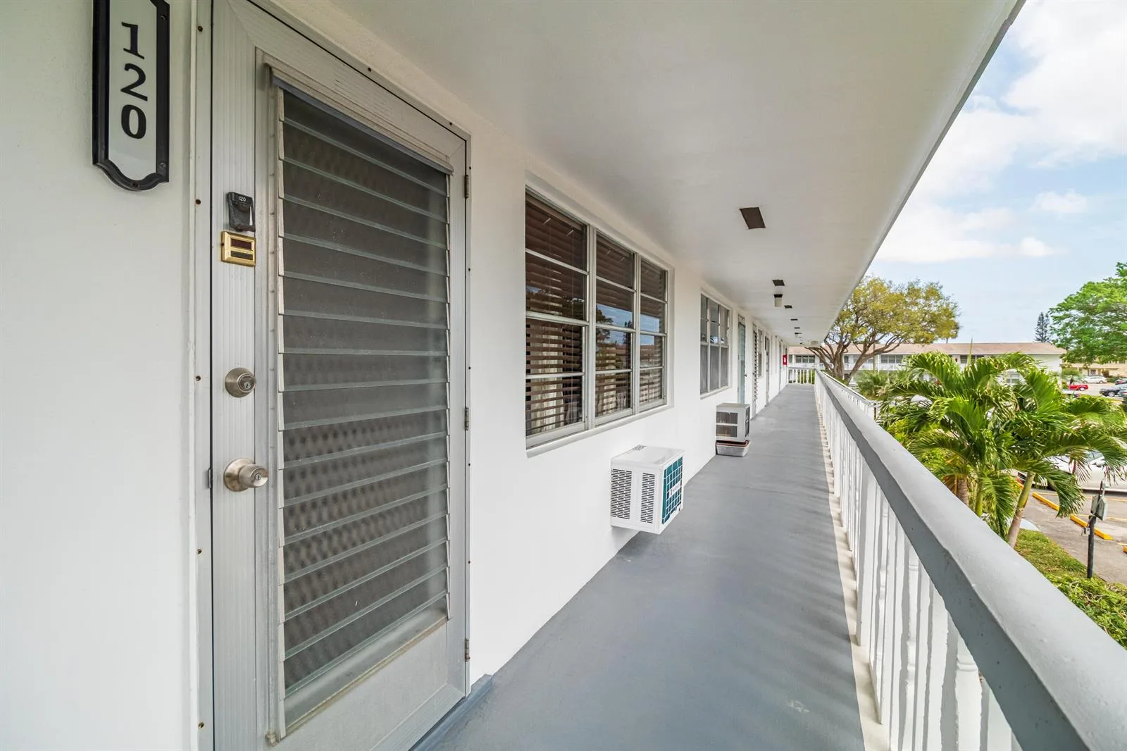 120 Northampton # F, West Palm Beach, FL 33417