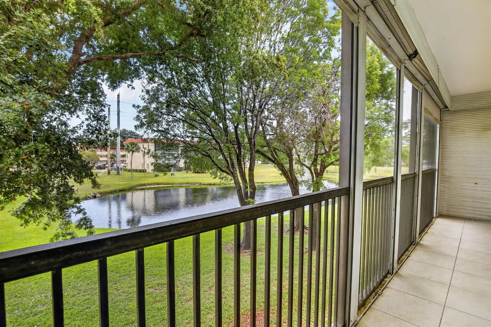 250 S Hollybrook Terrace # 208, Pembroke Pines, FL 33025