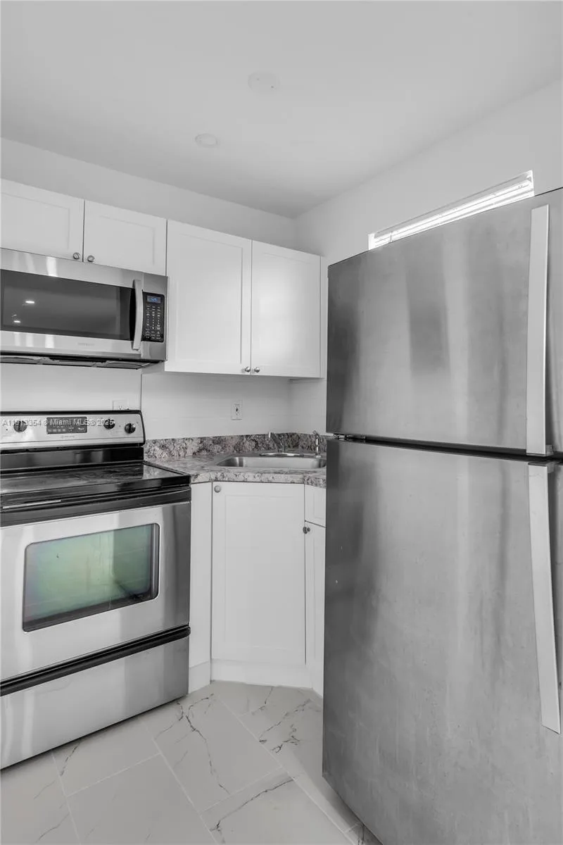 6950 NW 8th Ave # 3, Miami, FL 33150 — zdjęcie 3