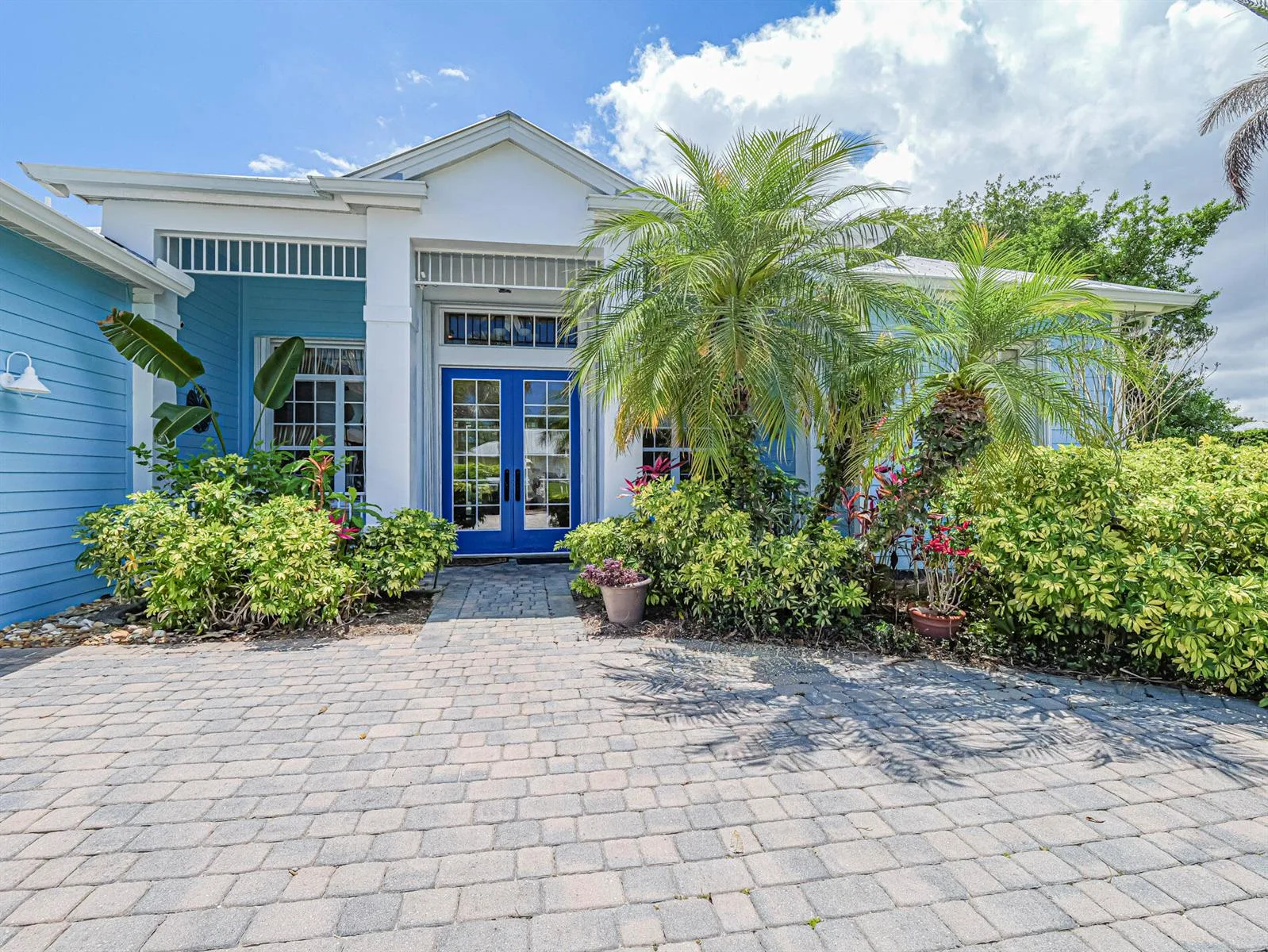 1155 SW 18th St Street SW, Vero Beach, FL 32962 photo 2