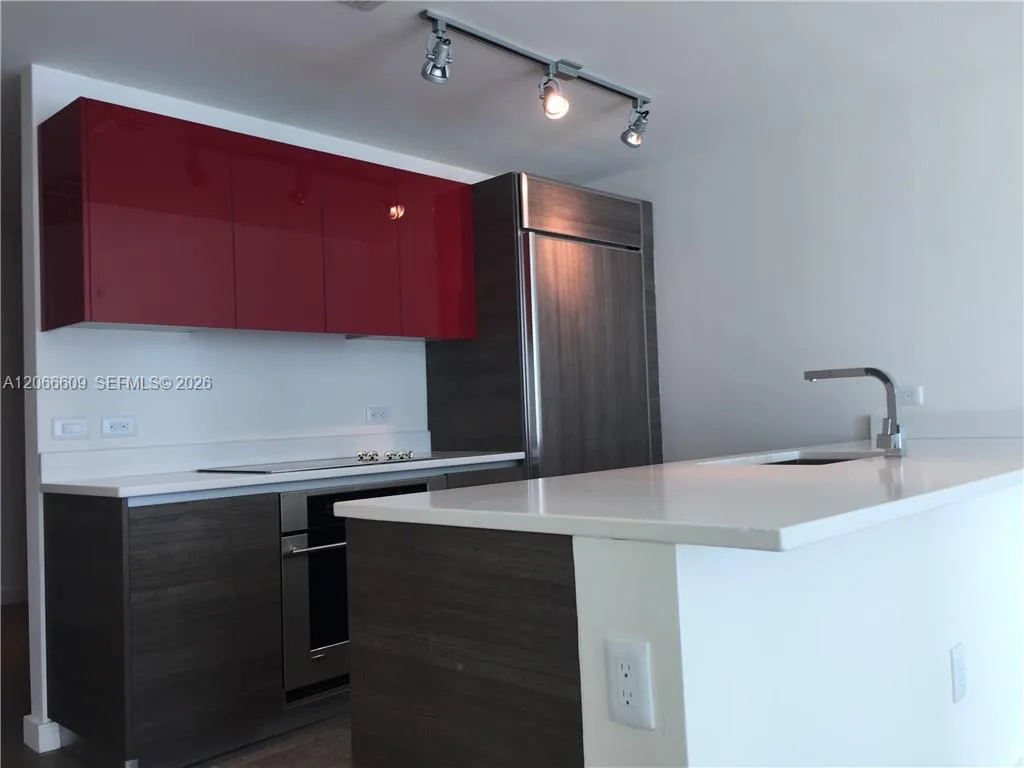 1100 S MIAMI AV # 2911, Miami, FL 33130 photo 2