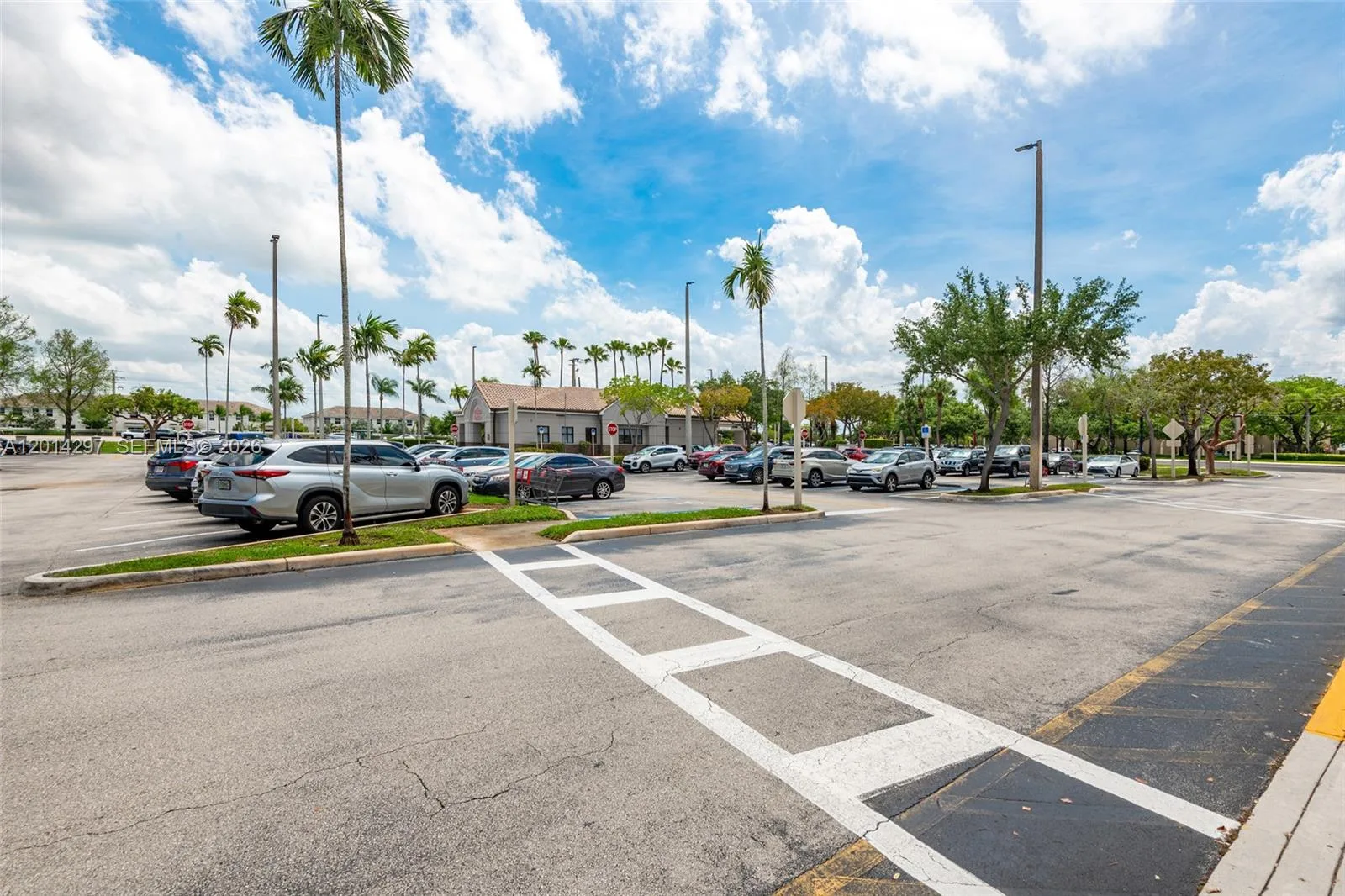 17173 Pines Blvd, Pembroke Pines, FL 33027 photo 4