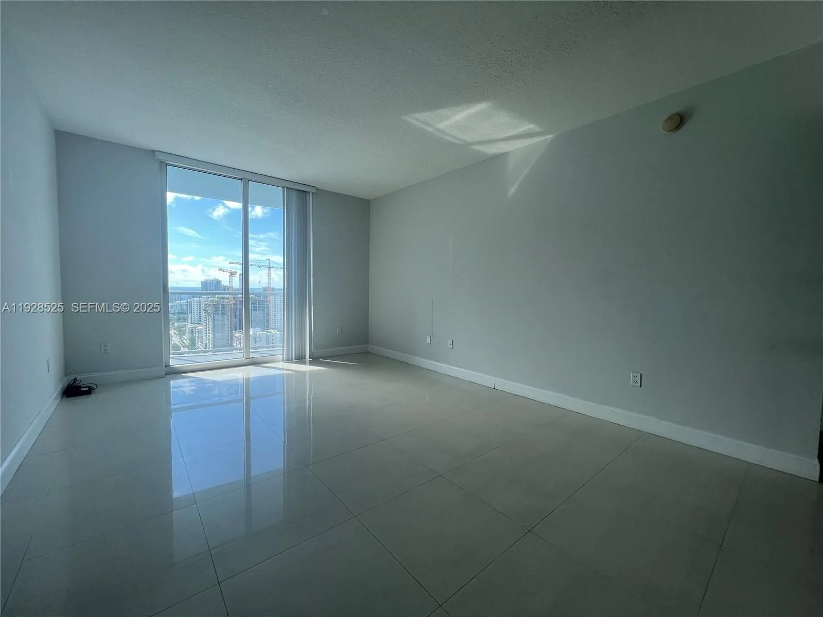 185 SW 7th St # 2914, Miami, FL 33130 photo 7