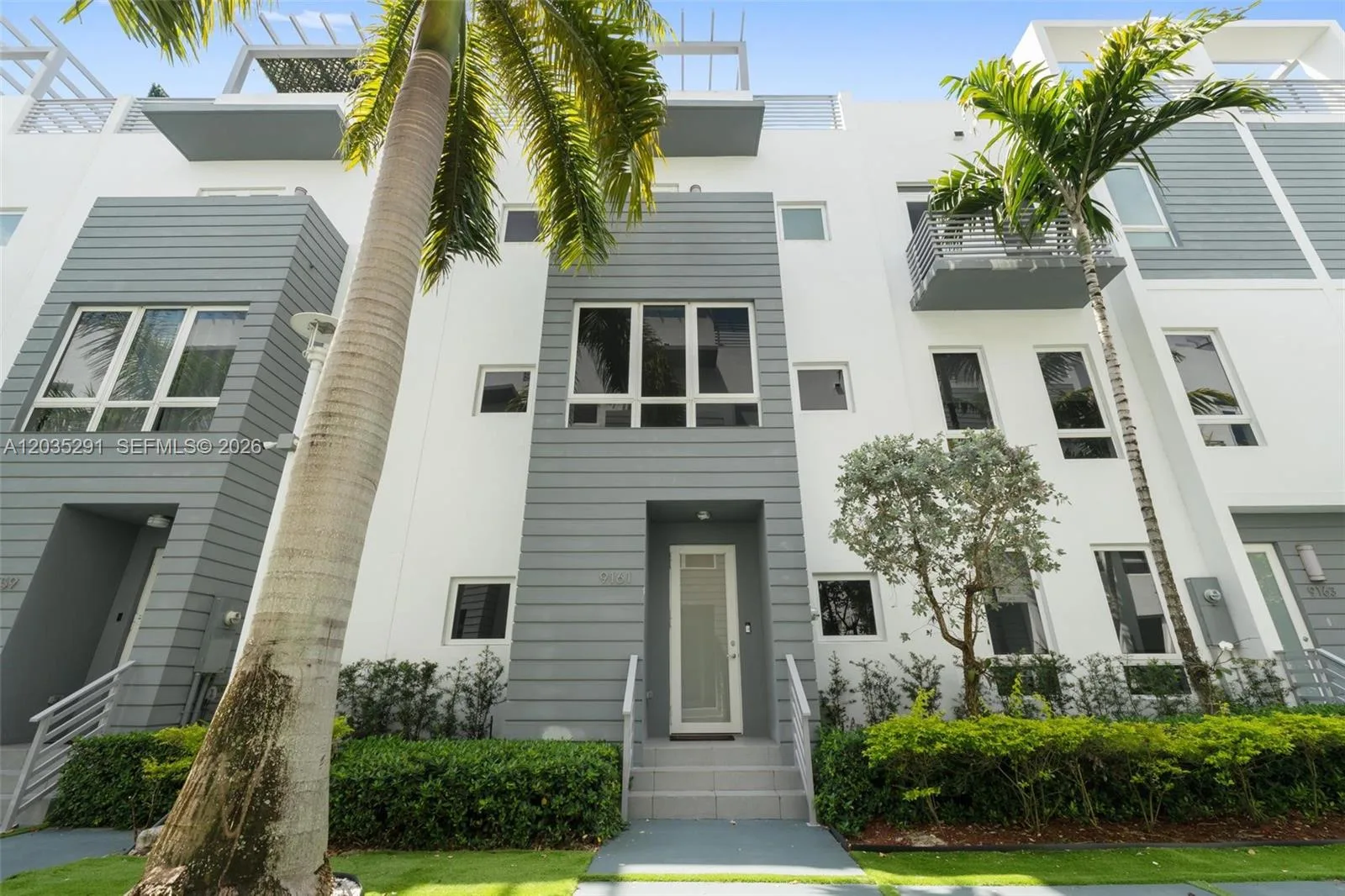 9161 NW 33rd St, Doral, FL 33172