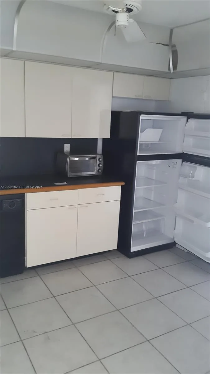 2750 NE 183rd St # 1504, Aventura, FL 33160 photo 5