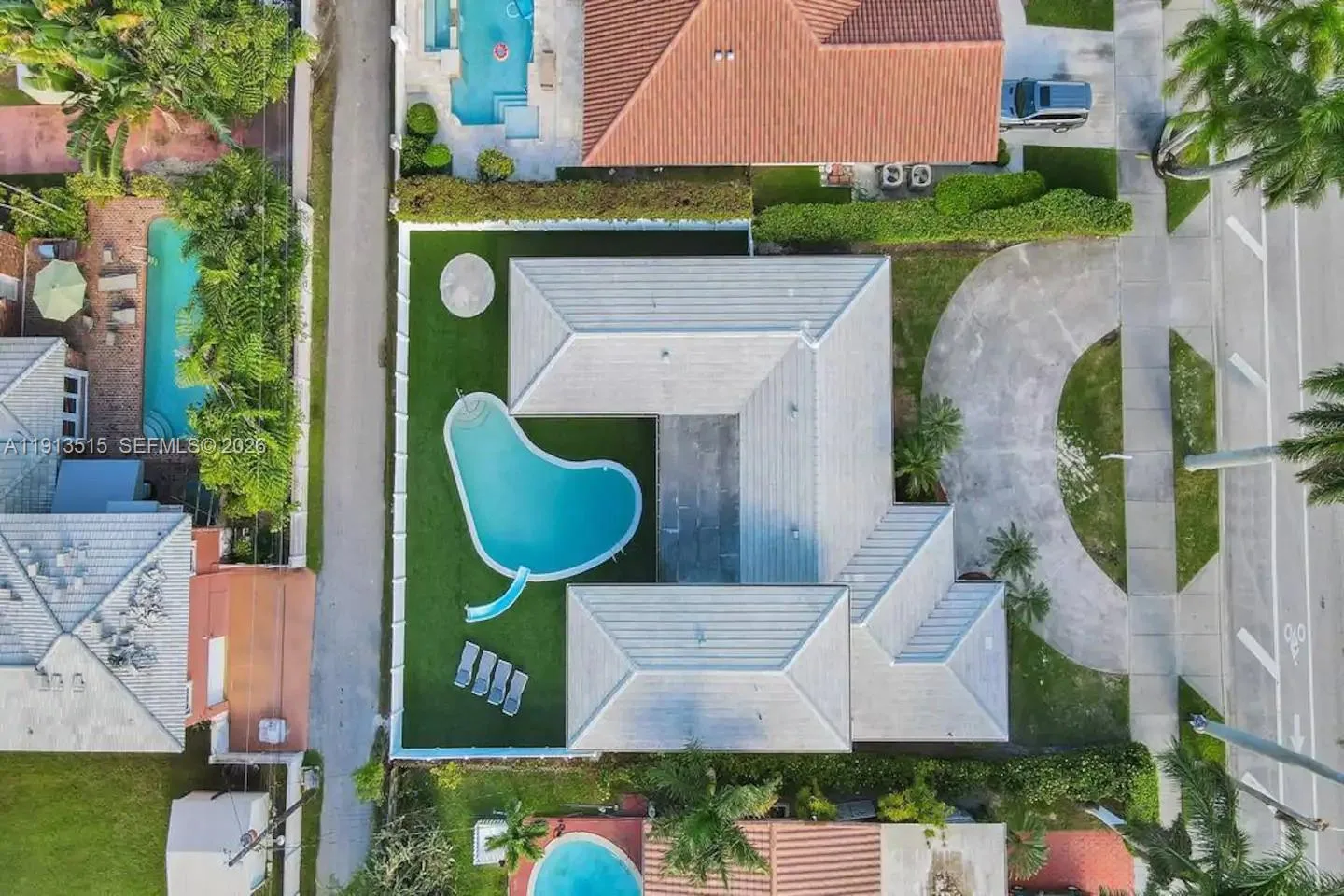1241 Hollywood Blvd, Hollywood, FL 33019 photo 2
