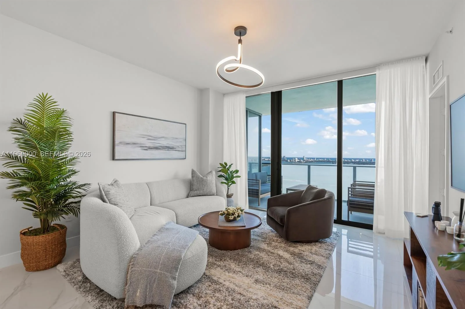 700 NE 24TH ST # 3904, Miami, FL 33137