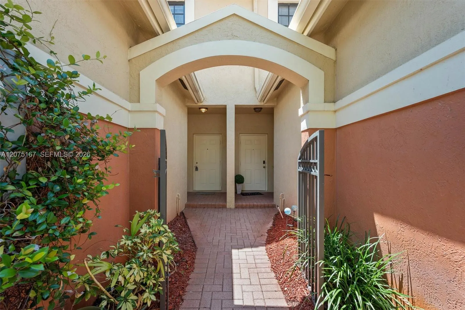 3810 Tree Top Dr, Weston, FL 33332 photo 2
