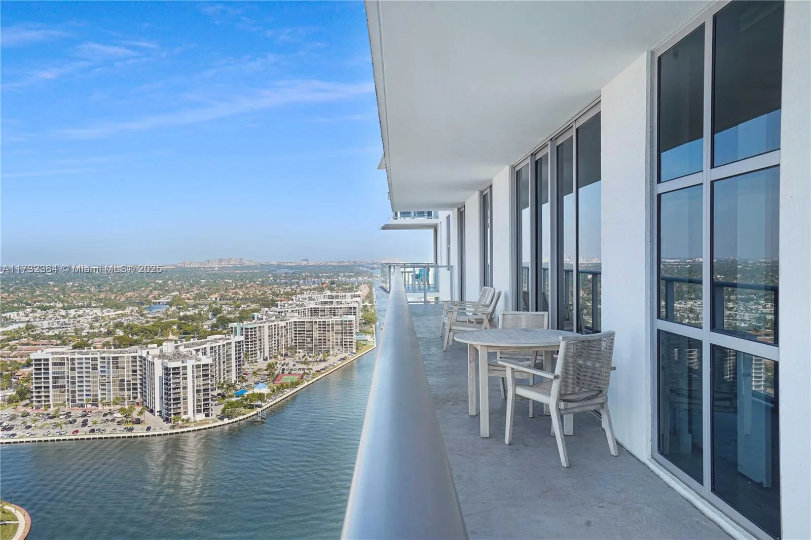 4010 S Ocean Dr # R2604, Hollywood, FL 33019