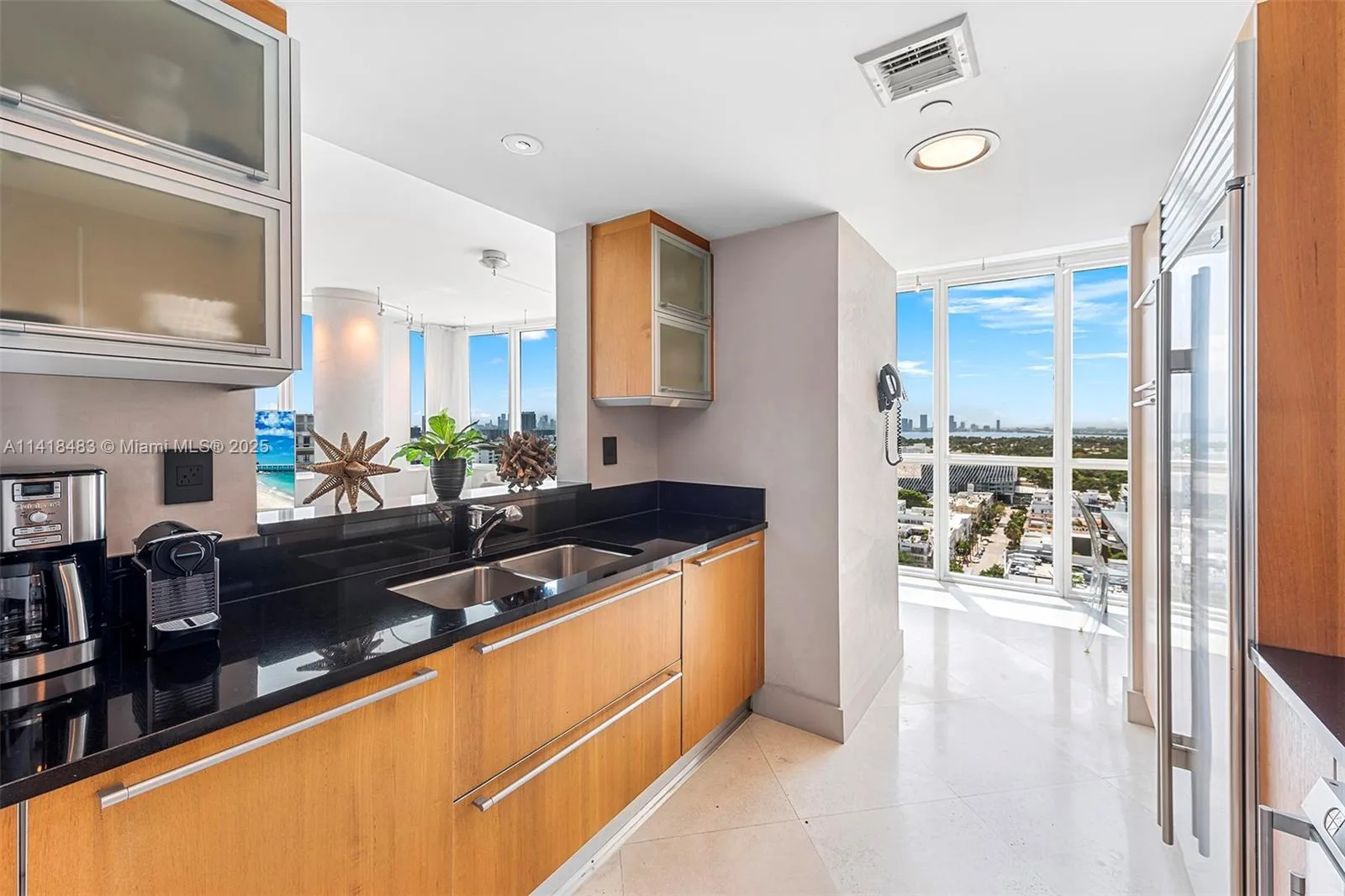 101 20th St # 2102, Miami Beach, FL 33139 photo 4