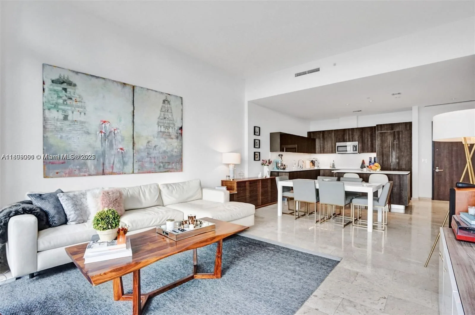 68 SE 6th St # PH-4010, Miami, FL 33131 photo 6