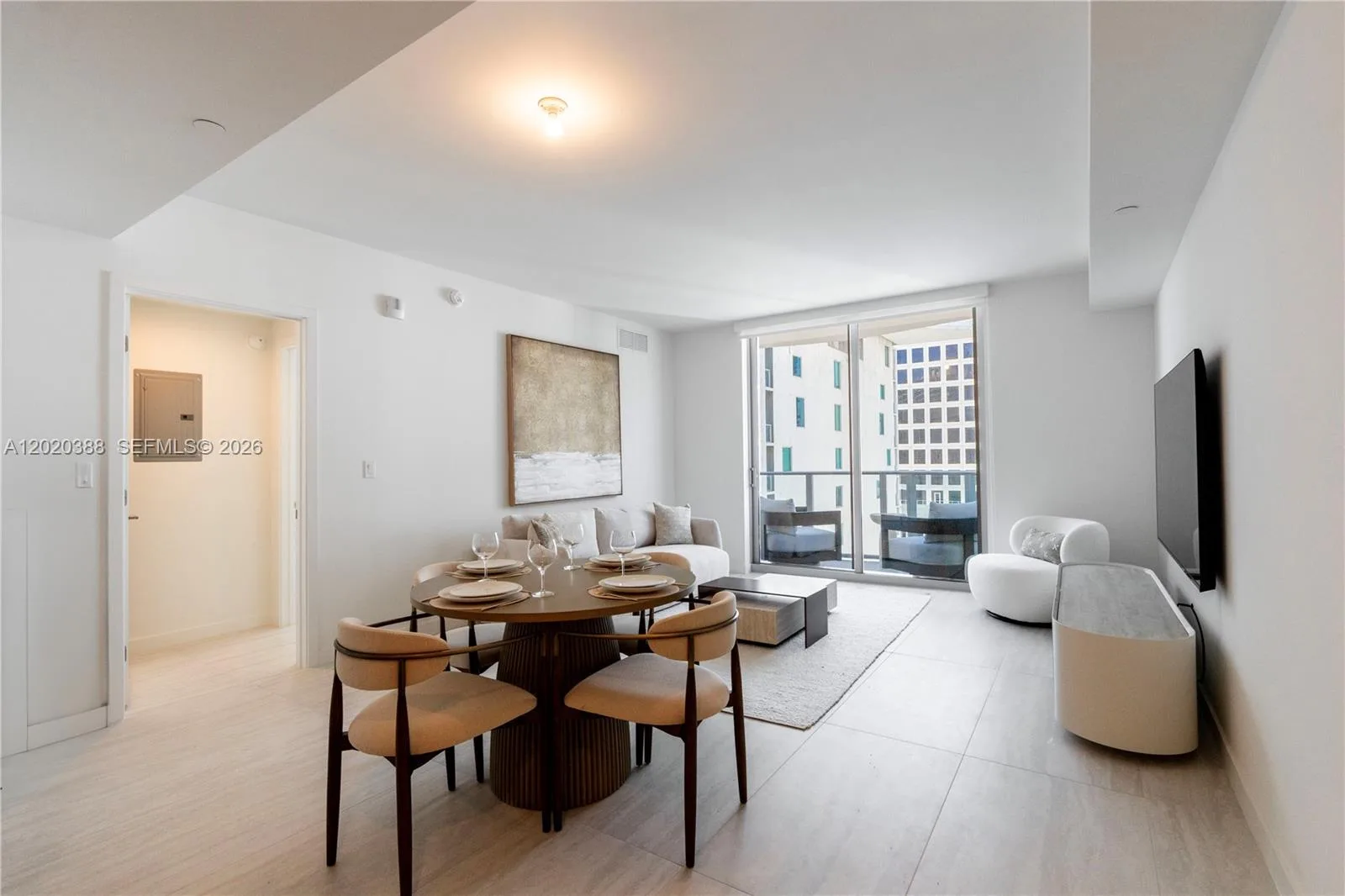 77 SE 5th St # 3914, Miami, FL 33131 photo 4