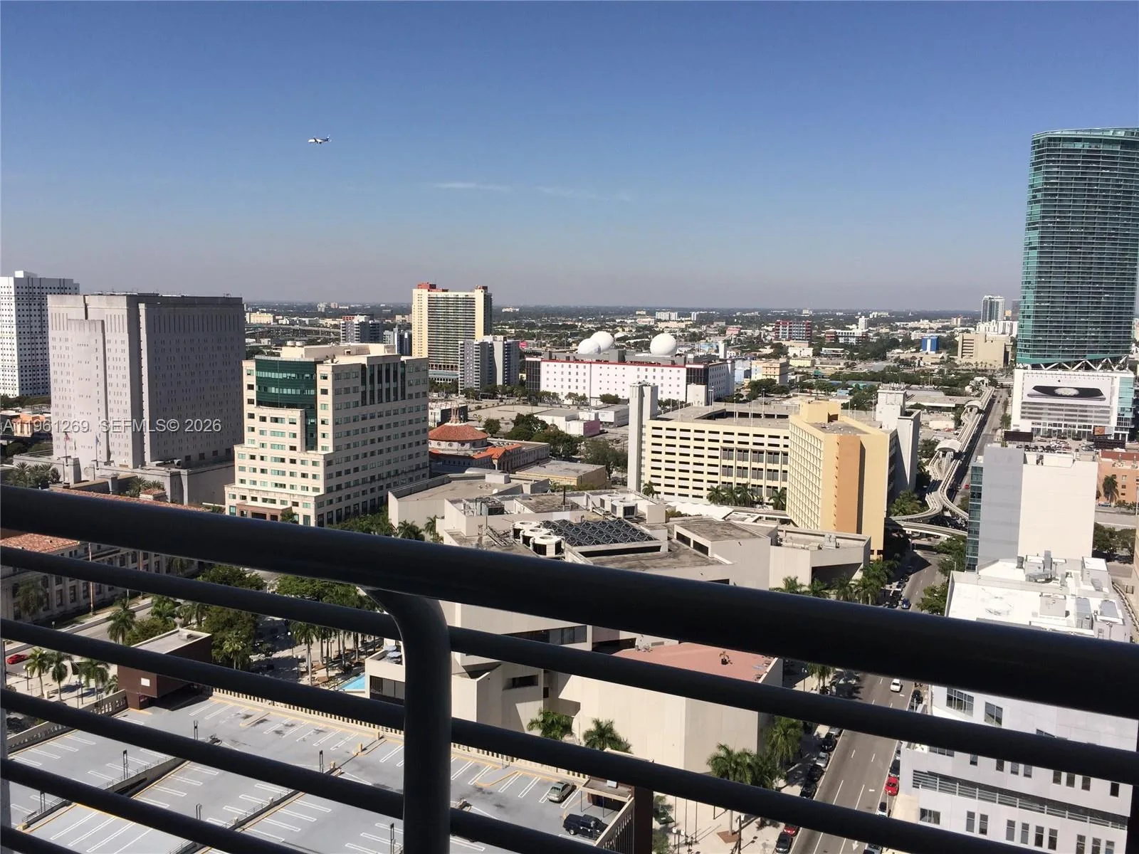 133 NE 2nd Ave # 2511, Miami, FL 33132 photo 2