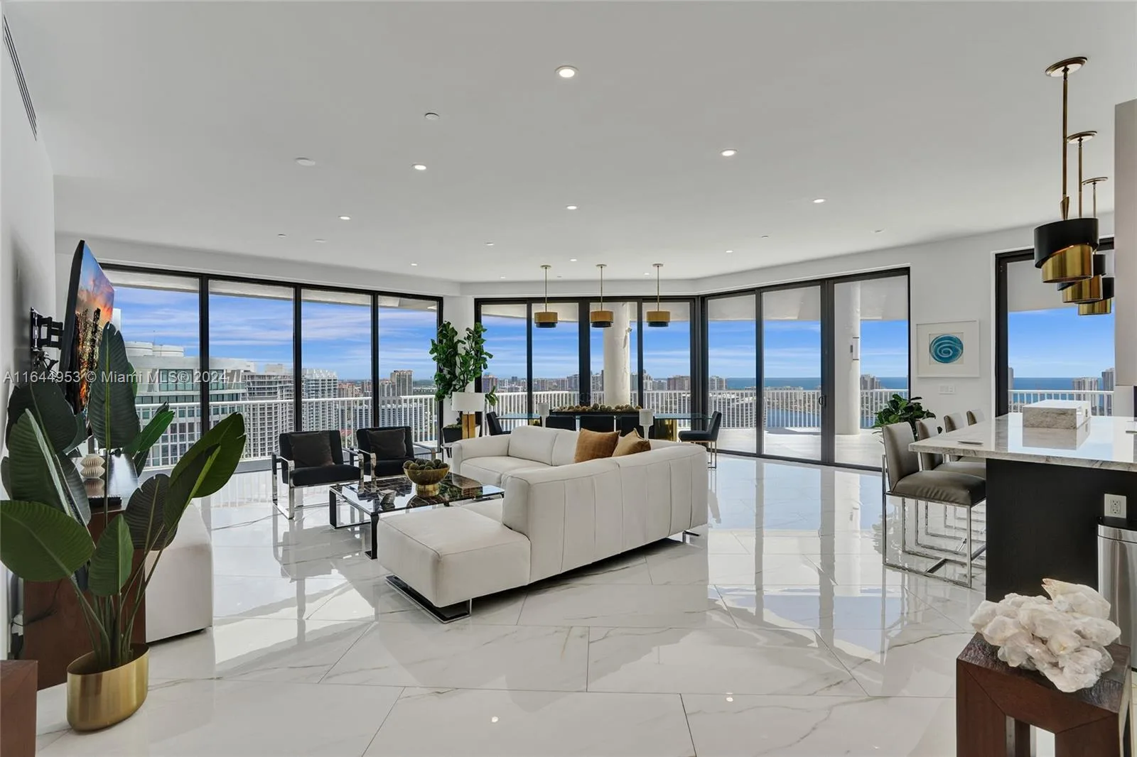 3000 Island Blvd # PH-4, Aventura, FL 33160