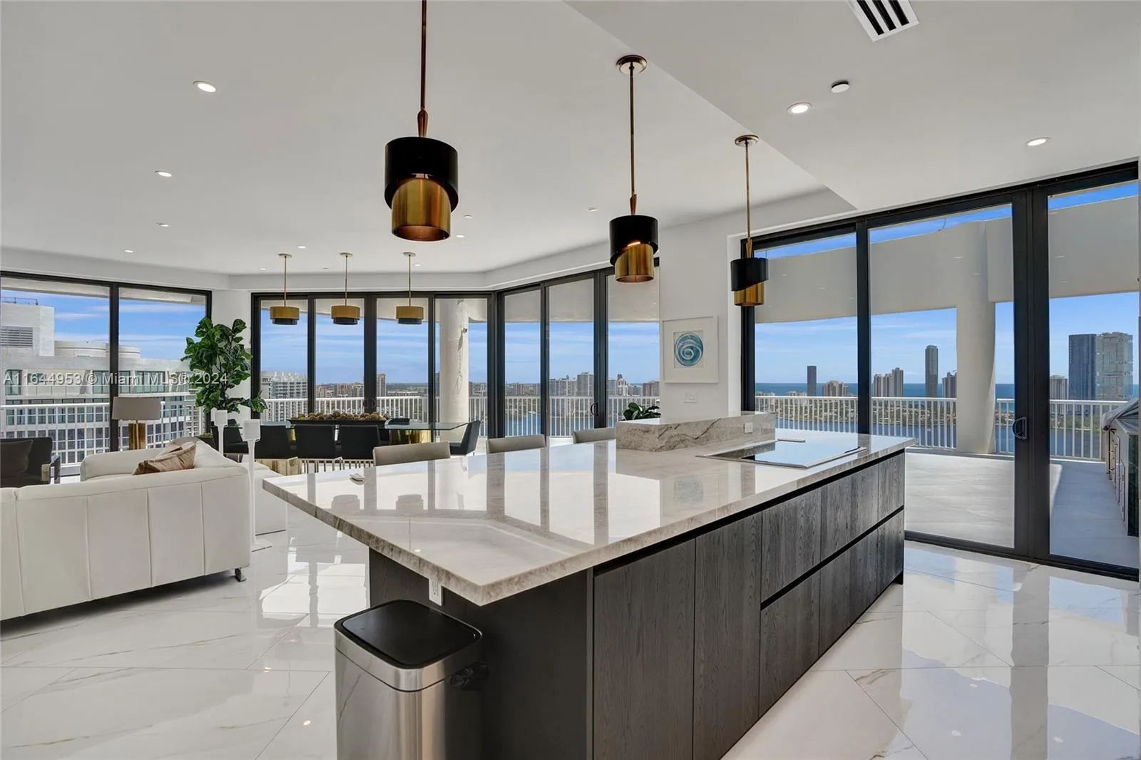 3000 Island Blvd # PH-4, Aventura, FL 33160 photo 10
